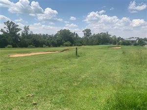 898 m² Land available in Vaal de Grace Golf Estate