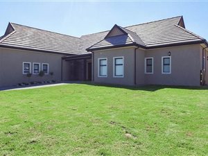 4 Bed House in Kingswood Golf Estate