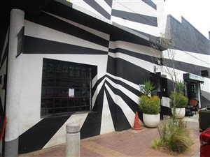 1 Bed Townhouse in City and Suburban