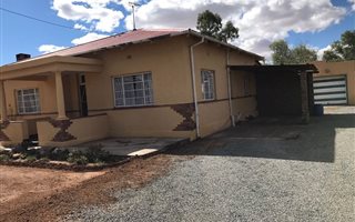 3 Bedroom House in De Aar