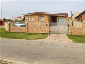 3 Bedroom House in Kwadwesi