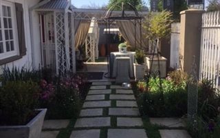 213 m² Commercial space in Parkhurst