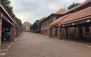 174 m² Commercial space in Lyttelton Manor