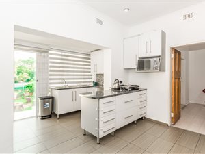 5 Bed House in Discovery