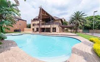 2 Bedroom Apartment in Pineslopes