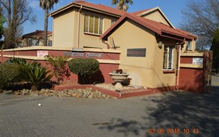2 Bedroom Apartment in Lakefield