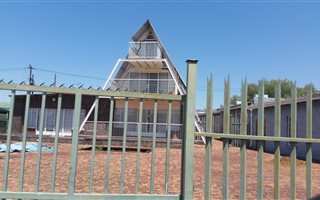 8 Bedroom Duplex in Vaal Dam