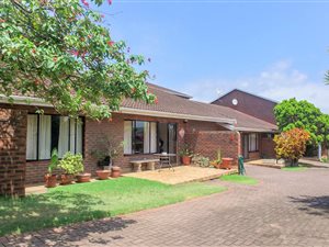 3 Bed Townhouse in Scottburgh Central
