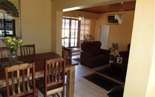 3 Bedroom House in Ottery