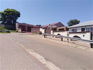 2 Bed House in Saulsville