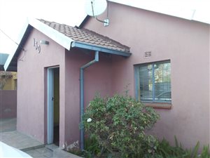 3 Bed House in Westenburg