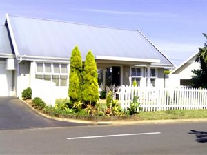 3 Bed Townhouse in Caledon Estate