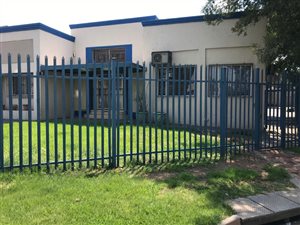 500 m² Commercial space in Vereeniging Central