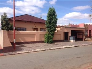 2 Bed House in Kagiso