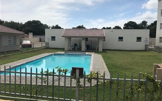 3 Bedroom Flat in Hartenbos