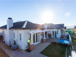 5 Bed House in Val de Vie