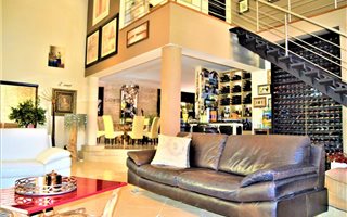 5 Bedroom House in Maroeladal