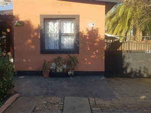 4 Bed House in Eldorado Park