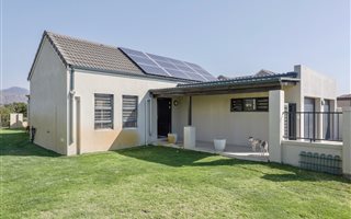 3 Bedroom House in Heritage Park