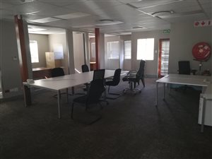 162 m² Commercial space in Kempton Park Central