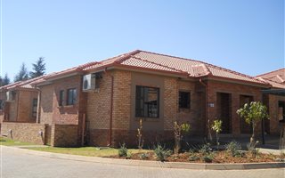 2 Bedroom Simplex in Florida