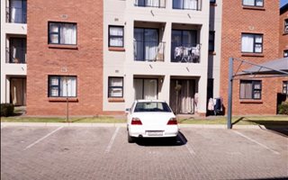 2 Bedroom Apartment in Ravenswood