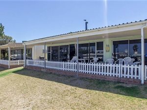 3 Bedroom House in Gordons Bay Central