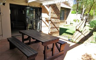 2 Bedroom Townhouse in Lonehill