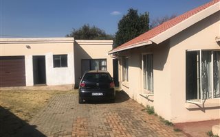 2 Bedroom House in Naturena