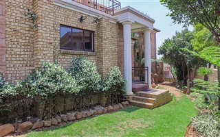 4 Bedroom House in Meyersdal