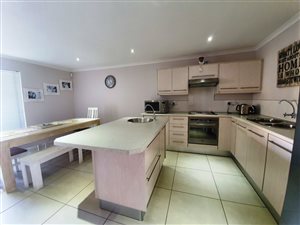 3 Bed House in Langebaan North