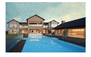 6 Bedroom House in Waterfall Equestrian Estate