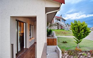 3 Bedroom House in Island View