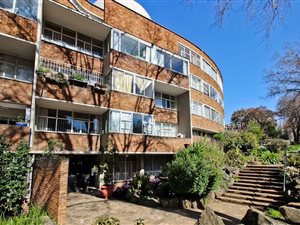 1 Bed Apartment in Cyrildene