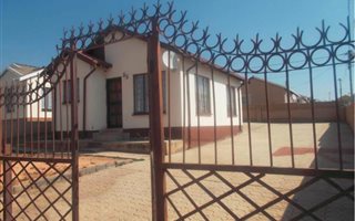 2 Bedroom House in Odinburg Gardens