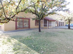 2 ha Smallholding in Spitskop