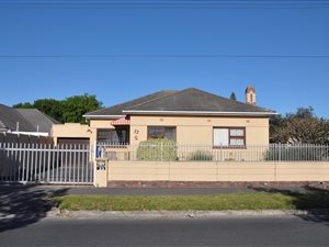 3 Bedroom House in Plumstead