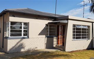 3 Bedroom House in Selection Park