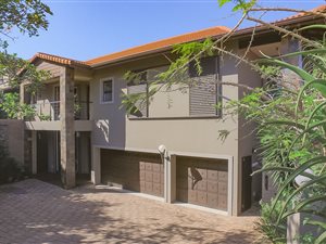 5 Bed House in Westbrook
