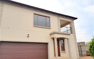 3 Bedroom Duplex in Munsieville South