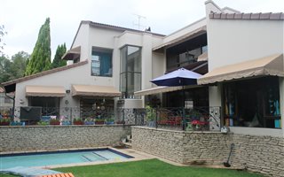 5 Bedroom House in Dainfern Golf Estate