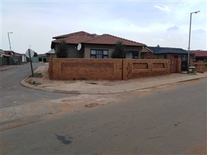 2 Bed House in Dobsonville