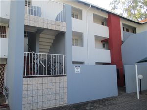 2 Bed Apartment in Groenkloof