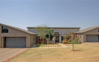 3 Bedroom House in Zwavelpoort