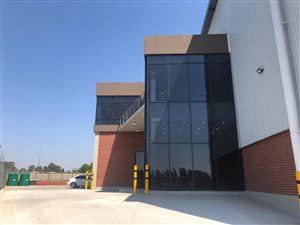 9012 m² Industrial space in Pomona