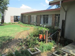 4 Bed House in Panorama