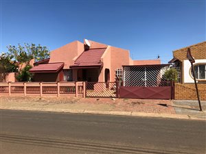 4 Bed House in Lenasia