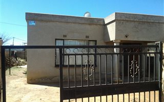 3 Bedroom House in Tshepisong