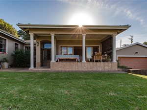 4 Bed House in Dawncliffe