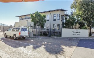205 m² Office Space in Somerset Ridge